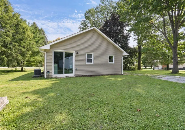 Photo 3 of Single family home for sale at 9290 Mink St Sw, Etna, OH 43062 | MLS# 226035612 | Listing updated on 2026-10-06