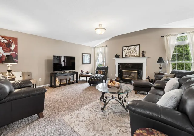 Photo 4 of Single family home for sale at 7383 Fairfield Lakes Dr, Powell, OH 43065 | MLS# 226035919 | Listing updated on 2026-09-28