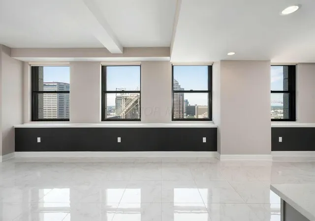 Photo 4 of Condo for sale at 50 W Broad St #2104, Columbus, OH 43215 | MLS# 226035136 | Listing updated on 2026-10-19