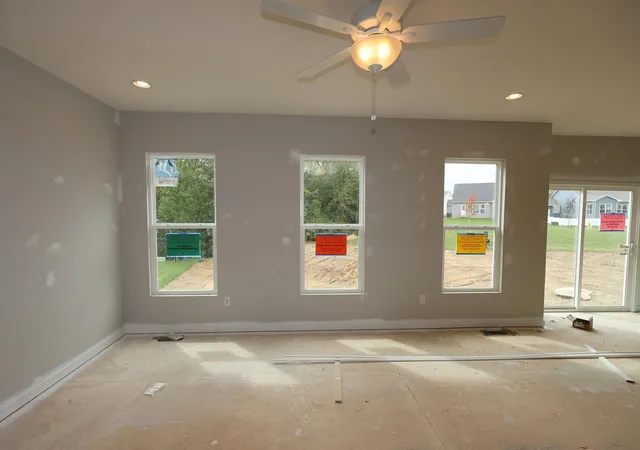 Photo 3 of Single family home for sale at 329 Merion Dr, Commercial Point, OH 43116 | MLS# 226035176 | Listing updated on 2026-10-02