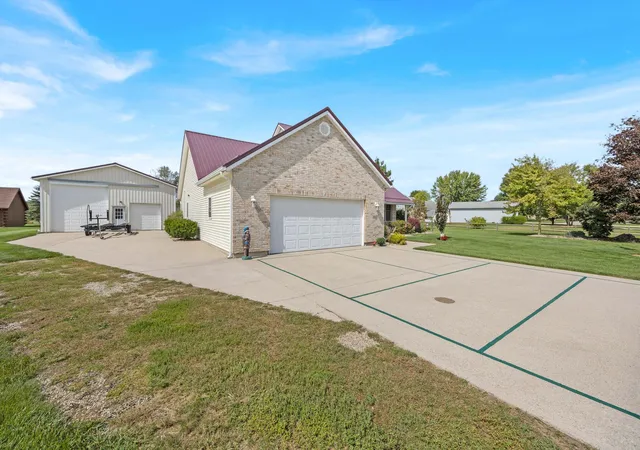 Photo 3 of Single family home for sale at 6881 Watercraft Dr, Huntsville, OH 43324 | MLS# 226035258 | Listing updated on 2026-09-16
