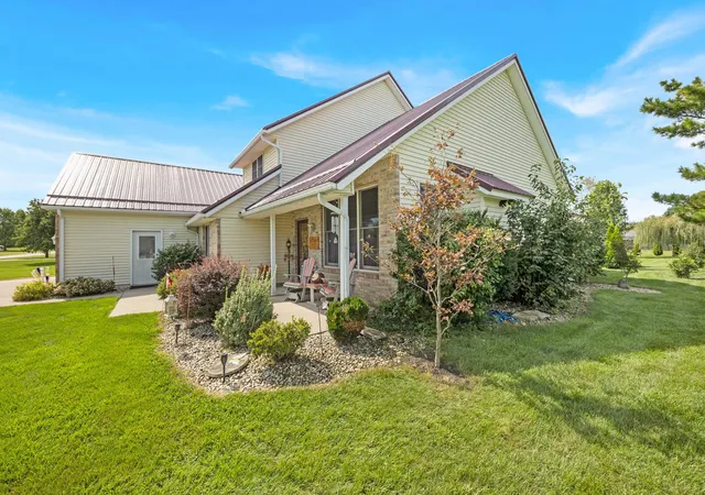 Photo 4 of Single family home for sale at 6881 Watercraft Dr, Huntsville, OH 43324 | MLS# 226035258 | Listing updated on 2026-09-16