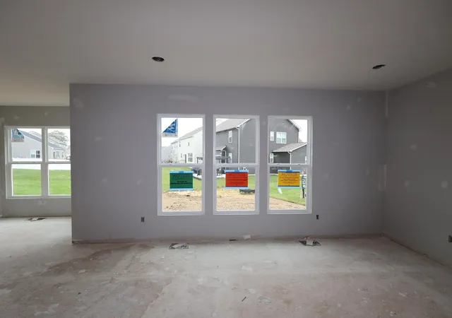 Photo 2 of Single family home for sale at 362 Oakmont Dr, Commercial Point, OH 43116 | MLS# 226035183 | Listing updated on 2026-10-02