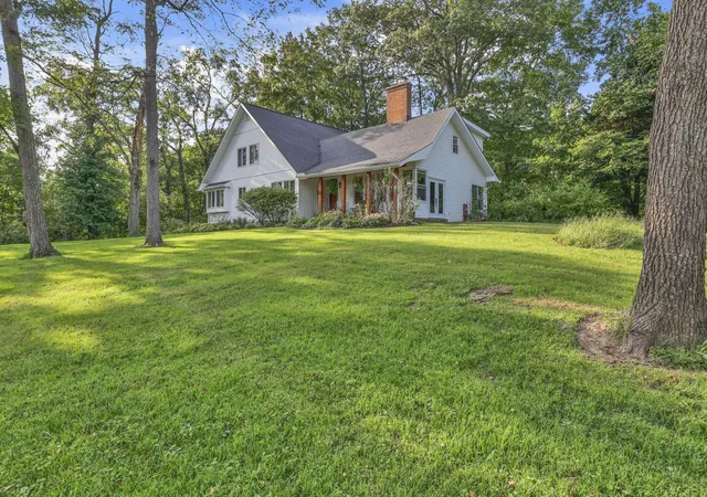 Photo 3 of Single family home for sale at 6590 Lithopolis Rd, Carroll, OH 43112 | MLS# 226035211 | Listing updated on 2026-10-01