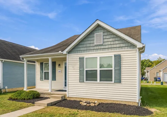 Photo 3 of Single family home for sale at 1405 Cedar Rapids Dr, Columbus, OH 43228 | MLS# 226035209 | Listing updated on 2026-09-21