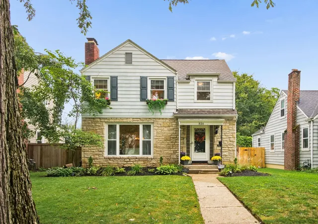 Photo 2 of Single family home for sale at 836 Grandon Ave, Columbus, OH 43209 | MLS# 226036097 | Listing updated on 2026-09-27