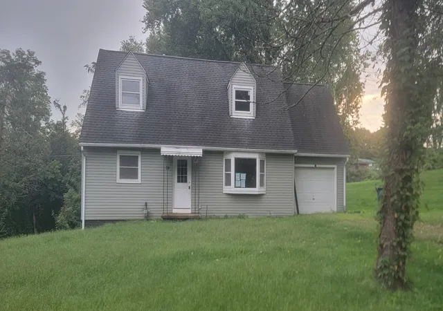 Photo 1 of Single family home for sale at 94 Hilltop Dr Ne, Newark, OH 43055 | MLS# 226035215 | Listing updated on 2026-09-18