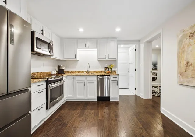 Photo 3 of Condo for sale at 2109 W 5th Avenue #E, Columbus, OH 43212 | MLS# 226035502 | Listing updated on 2026-10-29