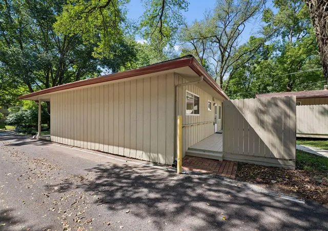 Listing Photo 5 - Condo for sale in building located at 328 Fenway Rd, Columbus, OH 43214 - Unit #D