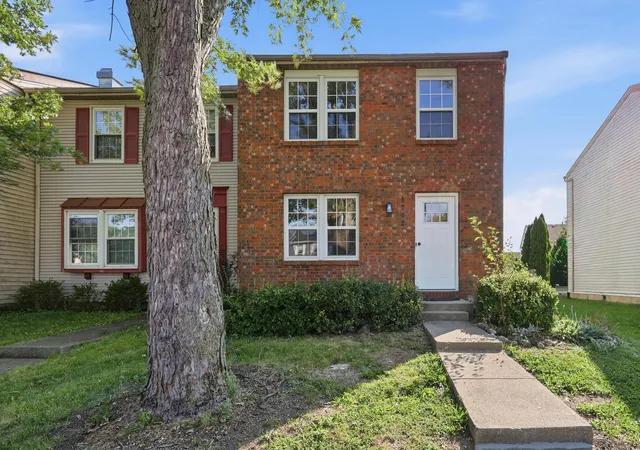 Photo 2 of Single family home for sale at 8702 Glencanyon Dr, Powell, OH 43065 | MLS# 226035290 | Listing updated on 2026-09-18