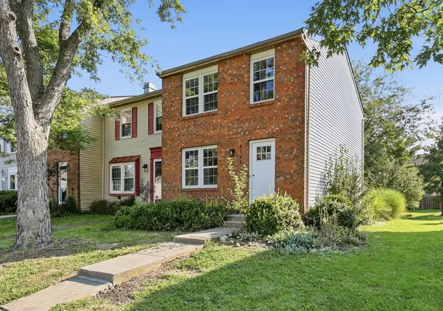 Photo 3 of Single family home for sale at 8702 Glencanyon Dr, Powell, OH 43065 | MLS# 226035290 | Listing updated on 2026-09-18