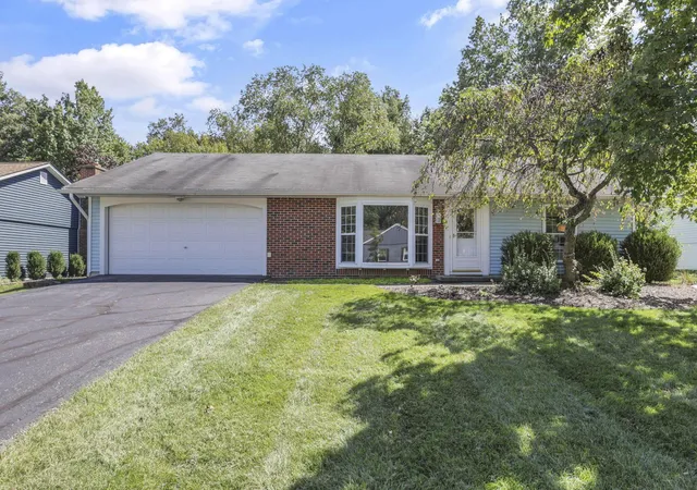 Photo 1 of Single family home for sale at 900 Hickory Dr, Marysville, OH 43040 | MLS# 226035480 | Listing updated on 2026-09-28