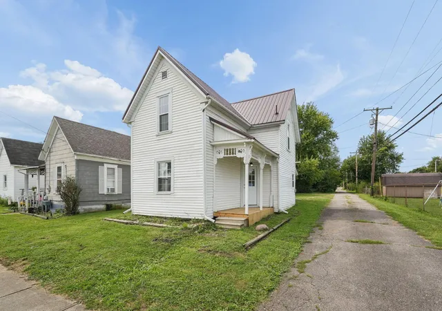 Photo 2 of Single family home for sale at 524 N 4th Street, Greenfield, OH 45123 | MLS# 226035232 | Listing updated on 2026-09-16