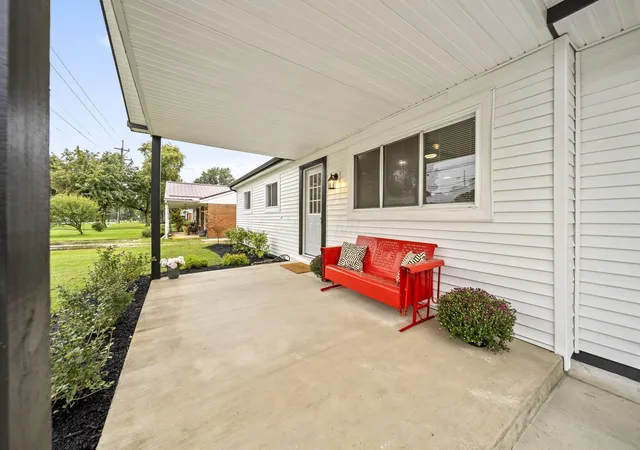 Photo 3 of Single family home for sale at 1452 Bellefontaine Ave, Marion, OH 43302 | MLS# 226035647 | Listing updated on 2026-09-29