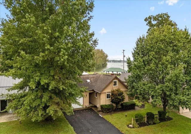 Photo 4 of Single family home for sale at 13807 Rosewood Rd NE, Thornville, OH 43076 | MLS# 226035629 | Listing updated on 2026-09-30