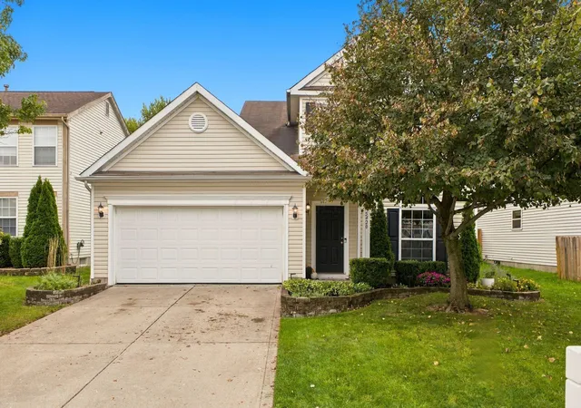 Photo 1 of Single family home for sale at 5420 Winchester Cathedral Dr, Canal Winchester, OH 43110 | MLS# 226035286 | Listing updated on 2026-10-07
