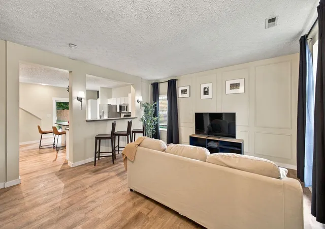 Photo 3 of Single family home for sale at 5420 Winchester Cathedral Dr, Canal Winchester, OH 43110 | MLS# 226035286 | Listing updated on 2026-10-07