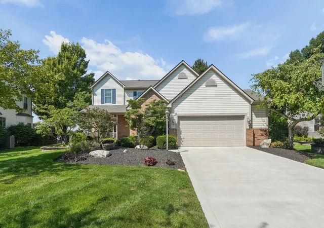 Photo 2 of Single family home for sale at 5628 Westbriar Dr, Hilliard, OH 43026 | MLS# 226035313 | Listing updated on 2026-09-25