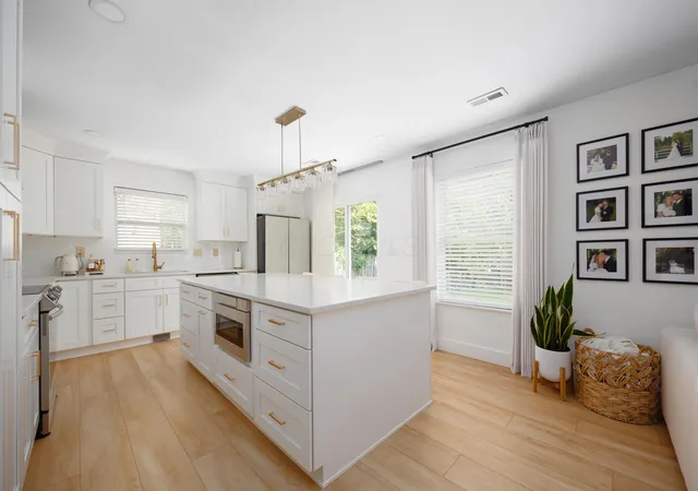 Photo 2 of Single family home for sale at 4184 Salem Dr, Columbus, OH 43228 | MLS# 226035272 | Listing updated on 2026-09-22