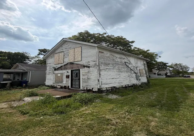 Photo 3 of Single family home for sale at 421 S Glenwood Ave, Columbus, OH 43223 | MLS# 226035589 | Listing updated on 2026-09-17