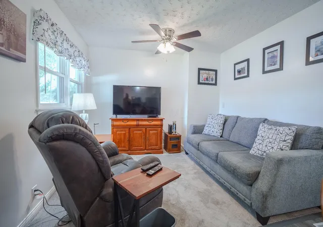 Photo 3 of Single family home for sale at 400 Market St, Richmond Dale, OH 45673 | MLS# 226035282 | Listing updated on 2026-09-27