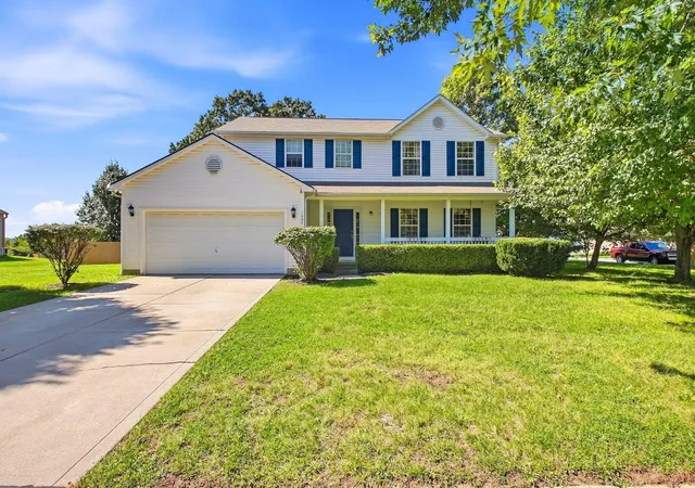 Photo 1 of Sale Pending at 1404 Autumn Dr, Lancaster, OH 43130 | MLS# 226035422 | Listing updated on 2026-09-27