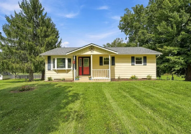 Photo 3 of Single family home for sale at 12071 Flint Ridge Rd SE, Heath, OH 43056 | MLS# 226035321 | Listing updated on 2026-10-05