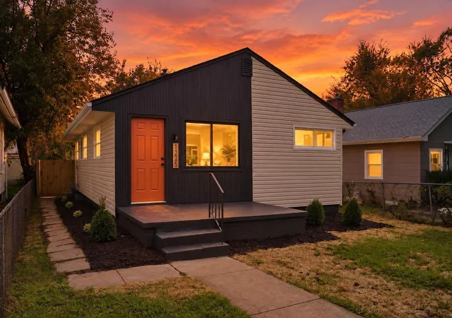 Photo 1 of Single family home for sale at 1225 Aberdeen Ave, Columbus, OH 43211 | MLS# 226035738 | Listing updated on 2026-09-25