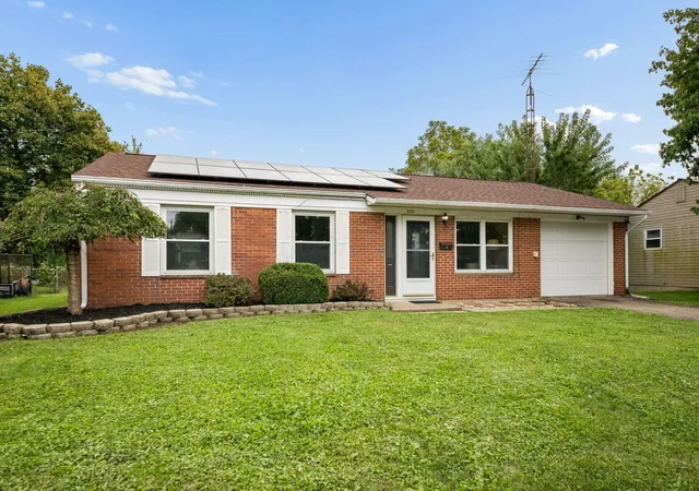 Photo 2 of Single family home for sale at 206 Putnam Rd, Heath, OH 43056 | MLS# 226035867 | Listing updated on 2026-09-22