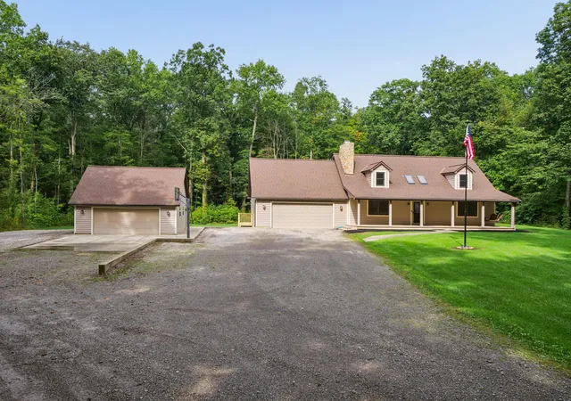 Photo 3 of Single family home for sale at 22000 Westlake Lee Rd, Marysville, OH 43040 | MLS# 226035777 | Listing updated on 2026-09-20