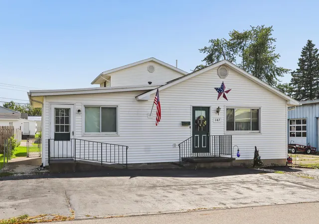 Photo 3 of Single family home for sale at 147 Evans Ave, Urbana, OH 43078 | MLS# 226035344 | Listing updated on 2026-10-05