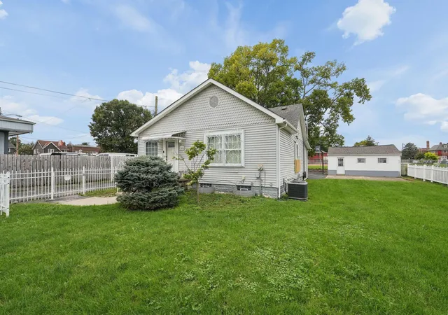 Photo 3 of Single family home for sale at 513 S Powell, Columbus, OH 43204 | MLS# 226035745 | Listing updated on 2026-09-21