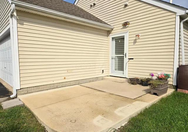 Photo 4 of Sale Pending at 2253 Kilchurn Dr, Marion, OH 43302 | MLS# 226035365 | Listing updated on 2026-09-27
