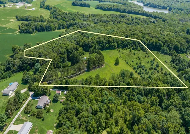 Photo 3 of Single family home for sale at 5550 Township Rd 143 Ne, Somerset, OH 43783 | MLS# 226035446 | Listing updated on 2026-10-05