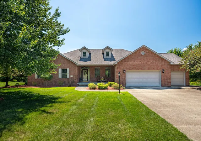 Photo 1 of Single family home for sale at 809 Sara Dr, Coshocton, OH 43812 | MLS# 226035632 | Listing updated on 2026-10-01