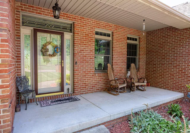 Photo 3 of Single family home for sale at 809 Sara Dr, Coshocton, OH 43812 | MLS# 226035632 | Listing updated on 2026-10-01