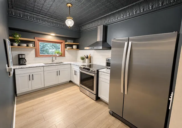 Photo 3 of Single family home for sale at 521 S Main St, Pataskala, OH 43062 | MLS# 226035477 | Listing updated on 2026-10-06