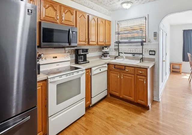 Photo 2 of Single family home for sale at 2025 Ward Rd, Columbus, OH 43224 | MLS# 226035397 | Listing updated on 2026-10-06