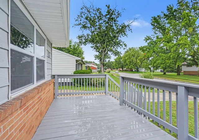 Photo 2 of Single family home for sale at 5015 Fullerton Dr, Columbus, OH 43232 | MLS# 226035389 | Listing updated on 2026-09-21