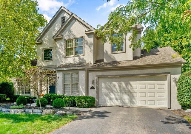 Photo 1 of Single family home for sale at 403 Ashmoore Cir E, Powell, OH 43065 | MLS# 226035394 | Listing updated on 2026-09-28
