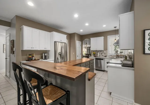 Photo 2 of Single family home for sale at 403 Ashmoore Cir E, Powell, OH 43065 | MLS# 226035394 | Listing updated on 2026-09-28