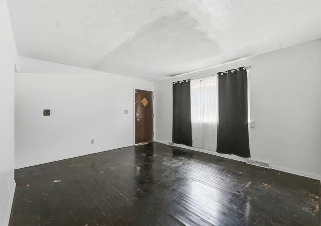 Photo 4 of House for sale at 537-539 Barnett Rd, Columbus, OH 43213 | MLS# 226035396 | Listing updated on 2026-10-07