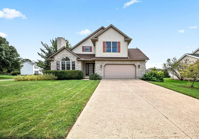 Photo 2 of Single family home for sale at 533 Raccoon Ln, Sunbury, OH 43074 | MLS# 226035401 | Listing updated on 2026-10-01