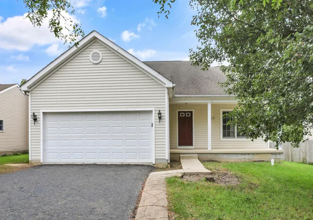 Photo 1 of Single family home for sale at 1467 Creekview Dr, Marysville, OH 43040 | MLS# 226036333 | Listing updated on 2026-10-04