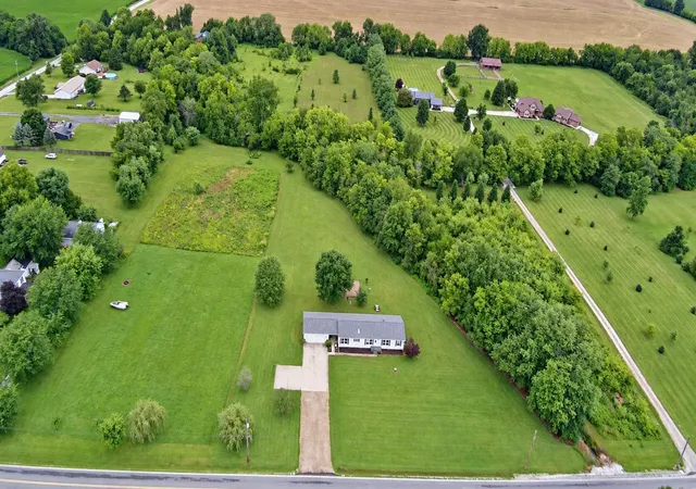 Photo 2 of Single family home for sale at 3890 Carroll Eastern Rd Nw, Carroll, OH 43112 | MLS# 226035416 | Listing updated on 2026-09-23
