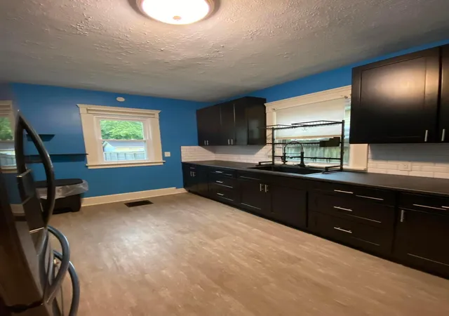 Photo 2 of Single family home for sale at 491 S Prospect St, Marion, OH 43302 | MLS# 226035590 | Listing updated on 2026-10-04