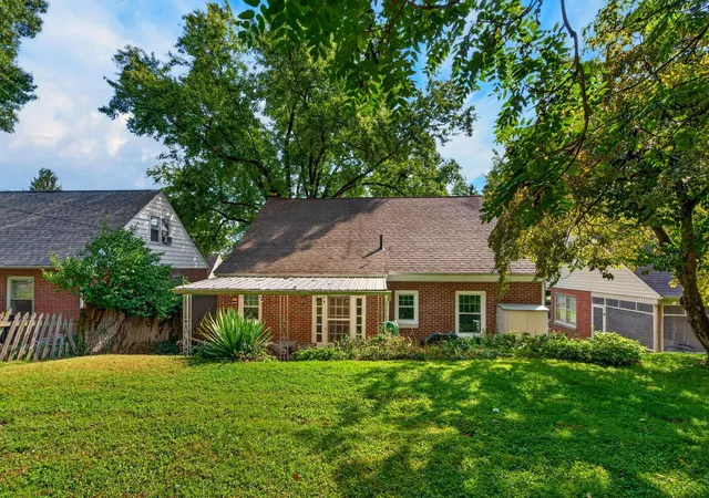 Photo 4 of Single family home for sale at 529 N Frederick St, Lancaster, OH 43130 | MLS# 226035697 | Listing updated on 2026-09-29