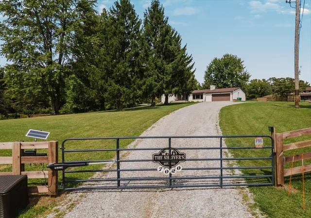 Photo 1 of Single family home for sale at 7020 Sportsman Clb Rd Nw, Johnstown, OH 43031 | MLS# 226035638 | Listing updated on 2026-09-21