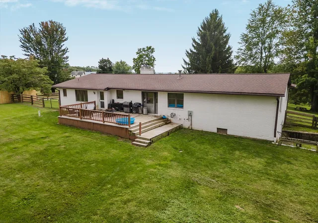 Photo 4 of Single family home for sale at 7020 Sportsman Clb Rd NW, Johnstown, OH 43031 | MLS# 226035638 | Listing updated on 2026-09-21