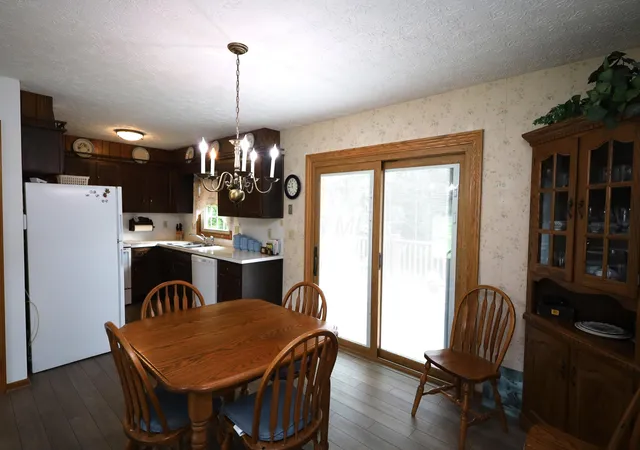 Photo 4 of Sale Pending at 13120 Old Mansfield Rd, Mount Vernon, OH 43050 | MLS# 226036076 | Listing updated on 2026-09-24